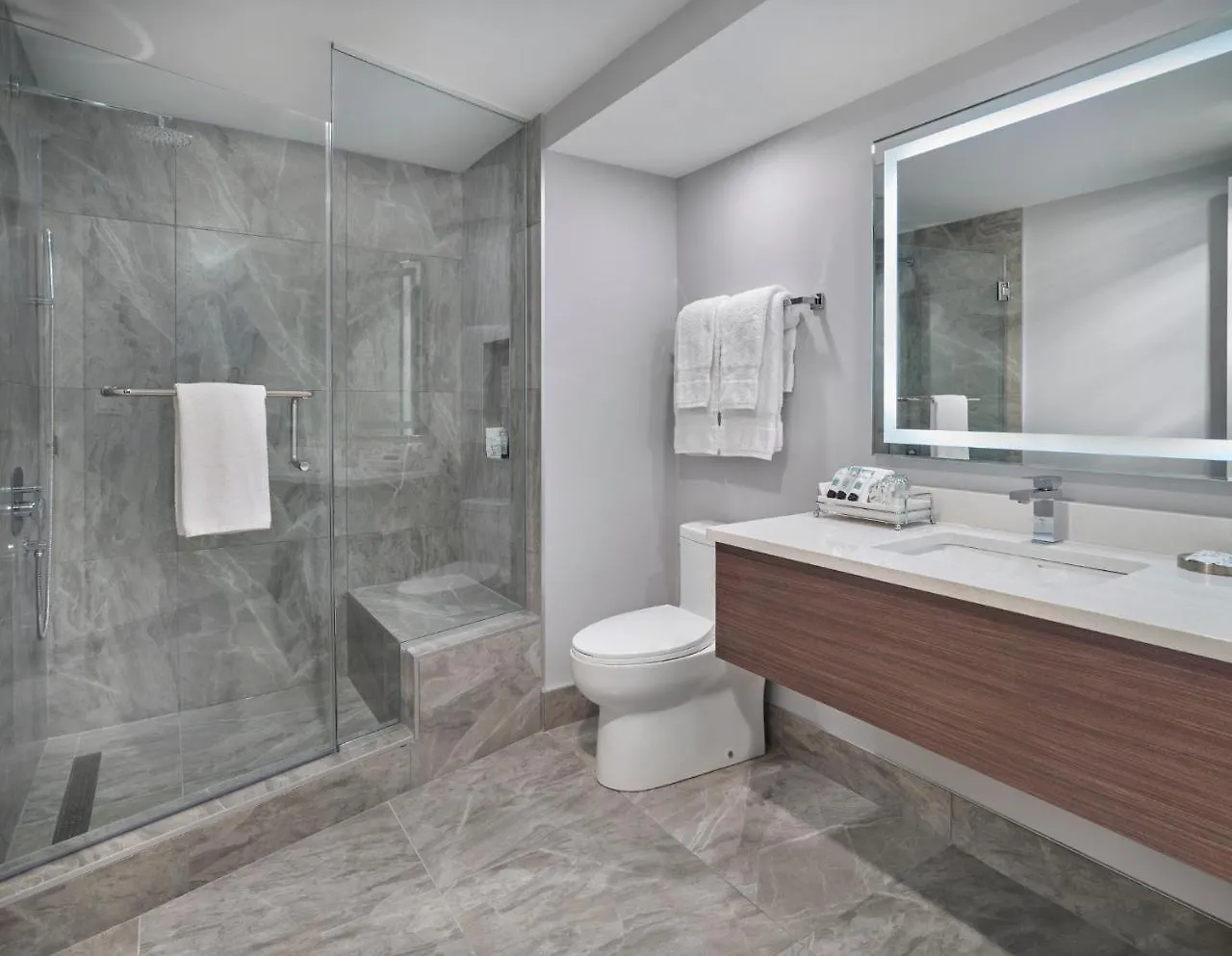 Hotel Union Bank Inn Edmonton